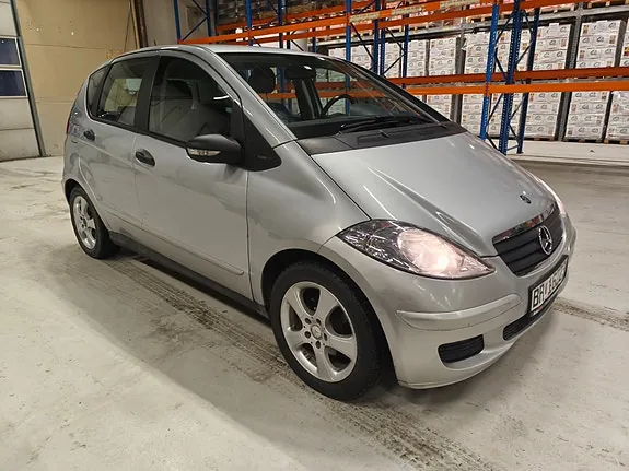 Mercedes-Benz A150 2005 photo 3