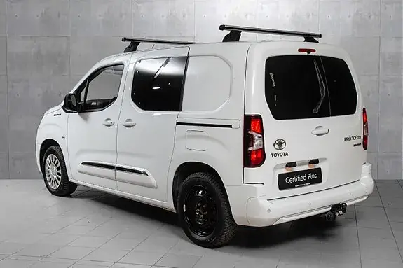 Toyota Proace City 2023 photo 2