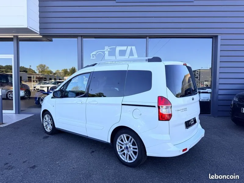Ford Tourneo Courier 2018 photo 3
