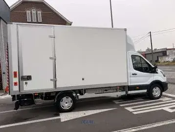 Ford Transit 2025 photo 4