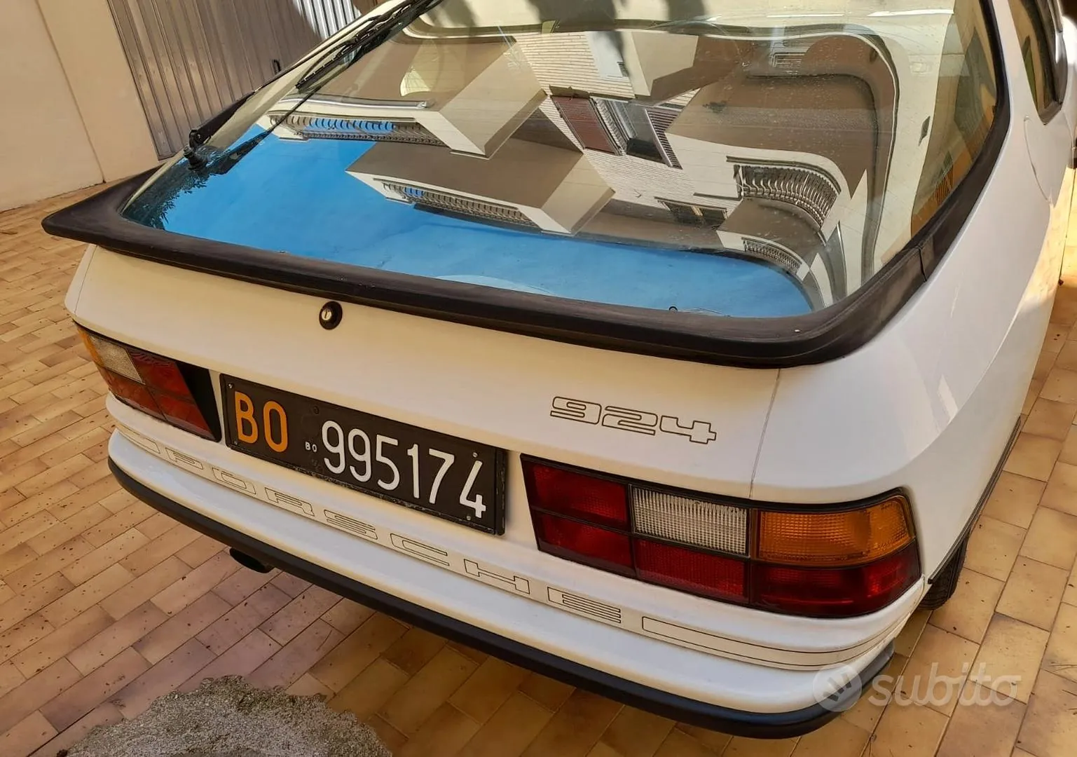 Porsche 924 1983 photo 3