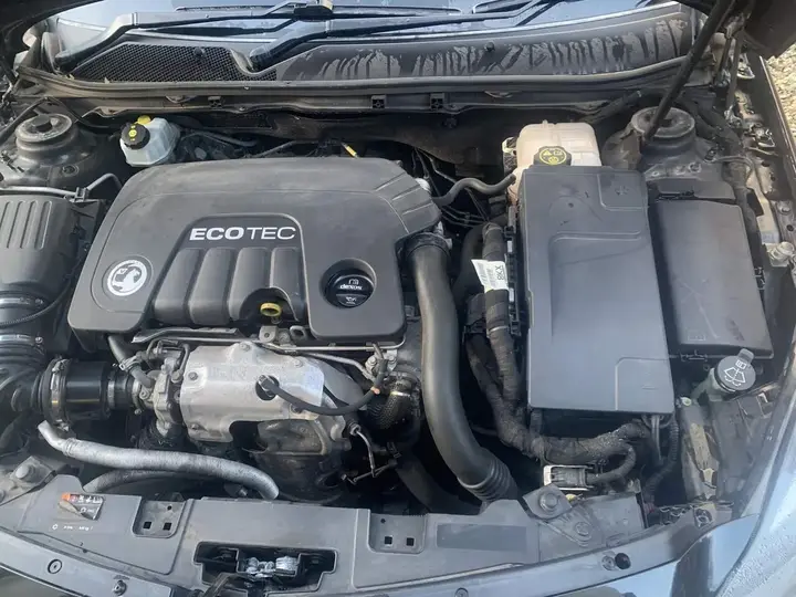 Vauxhall Insignia 2015 photo 4