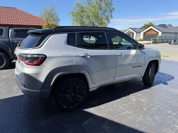 Jeep Compass 2023 photo 2