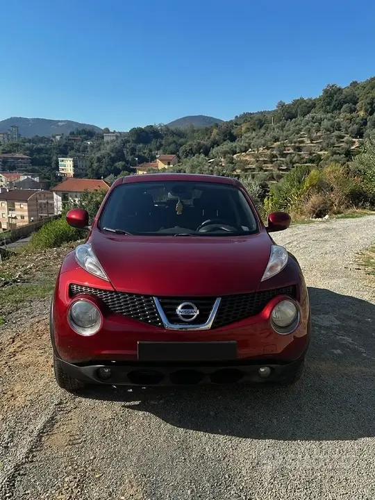 Nissan Juke 2011 photo 2