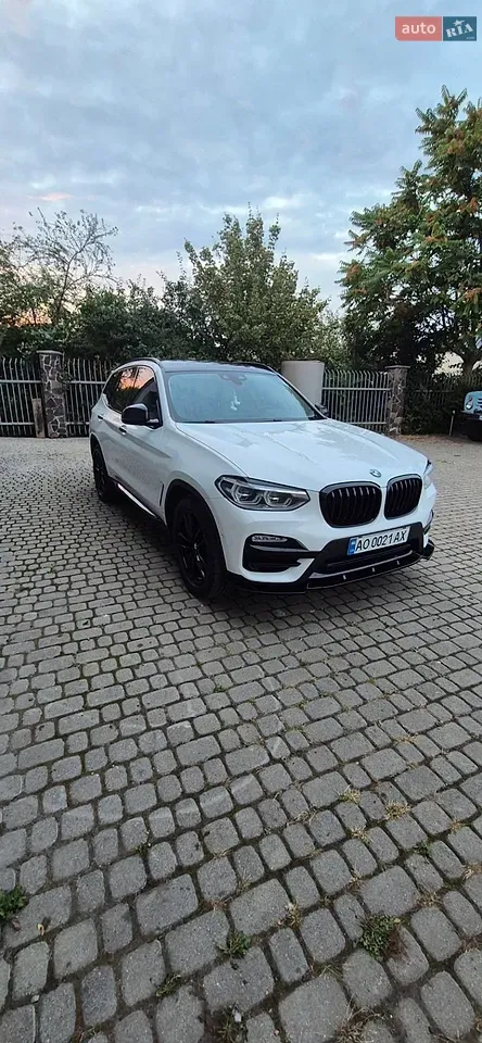 BMW X3 2018 photo 2