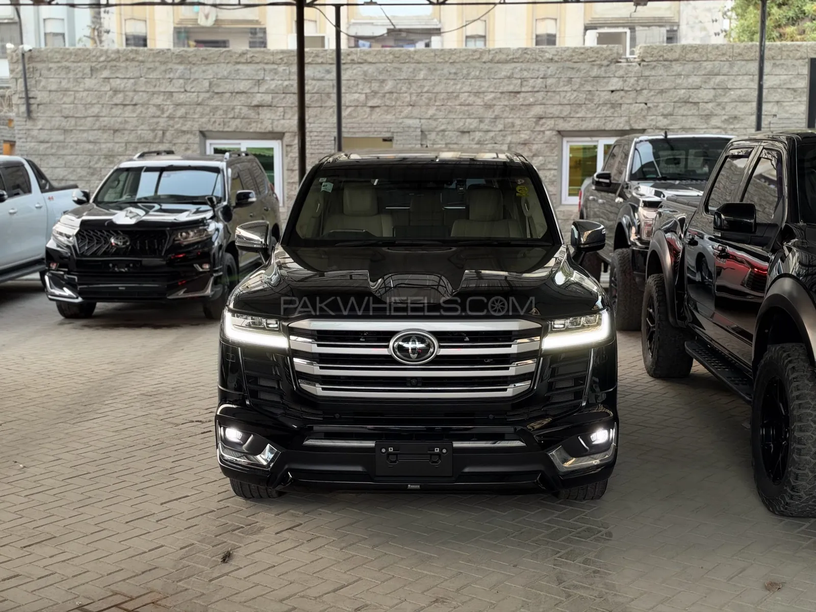 Toyota Land Cruiser