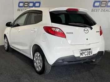 Mazda Demio 2014 photo 5