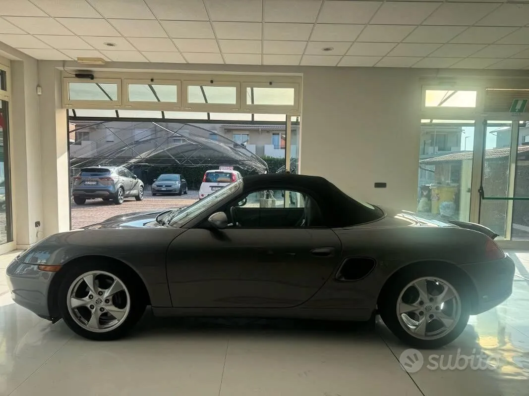 Porsche Boxster 2002 photo 2