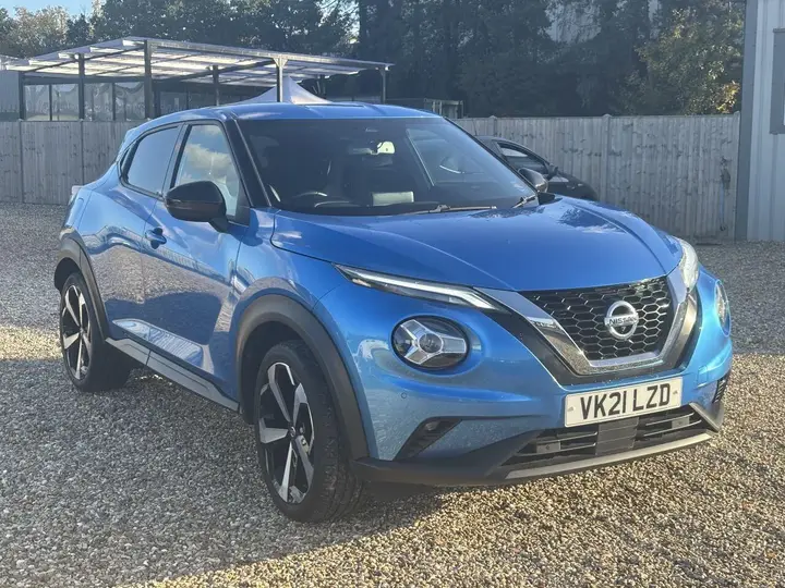 Nissan Juke 2021 photo 2