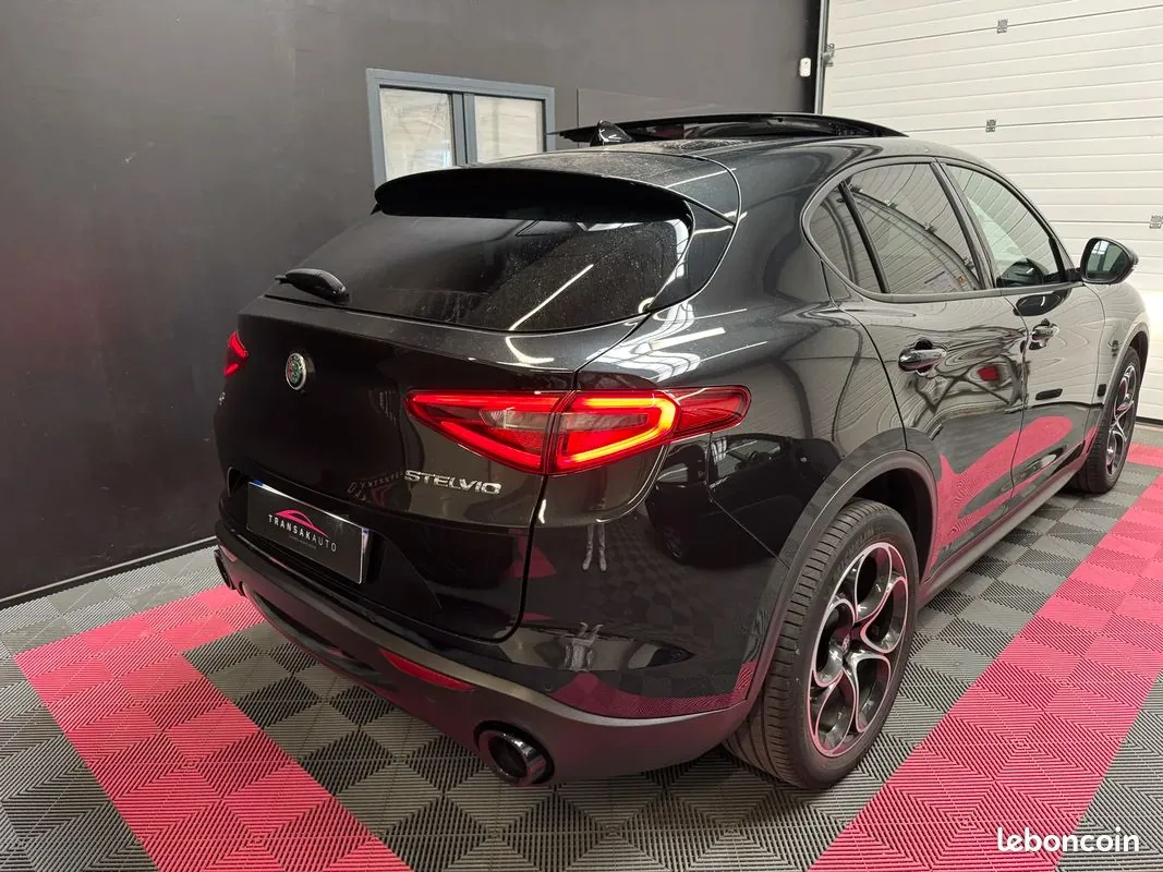 Alfa Romeo Stelvio 2022 photo 3