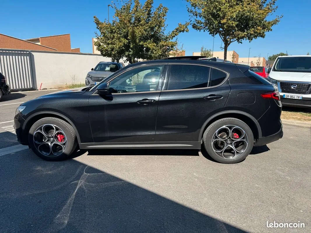 Alfa Romeo Stelvio 2022 photo 5