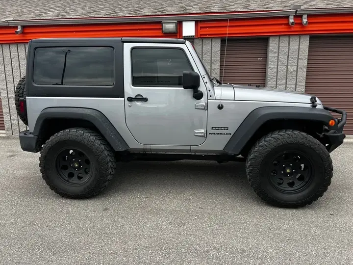 Jeep Wrangler 2014 photo 4