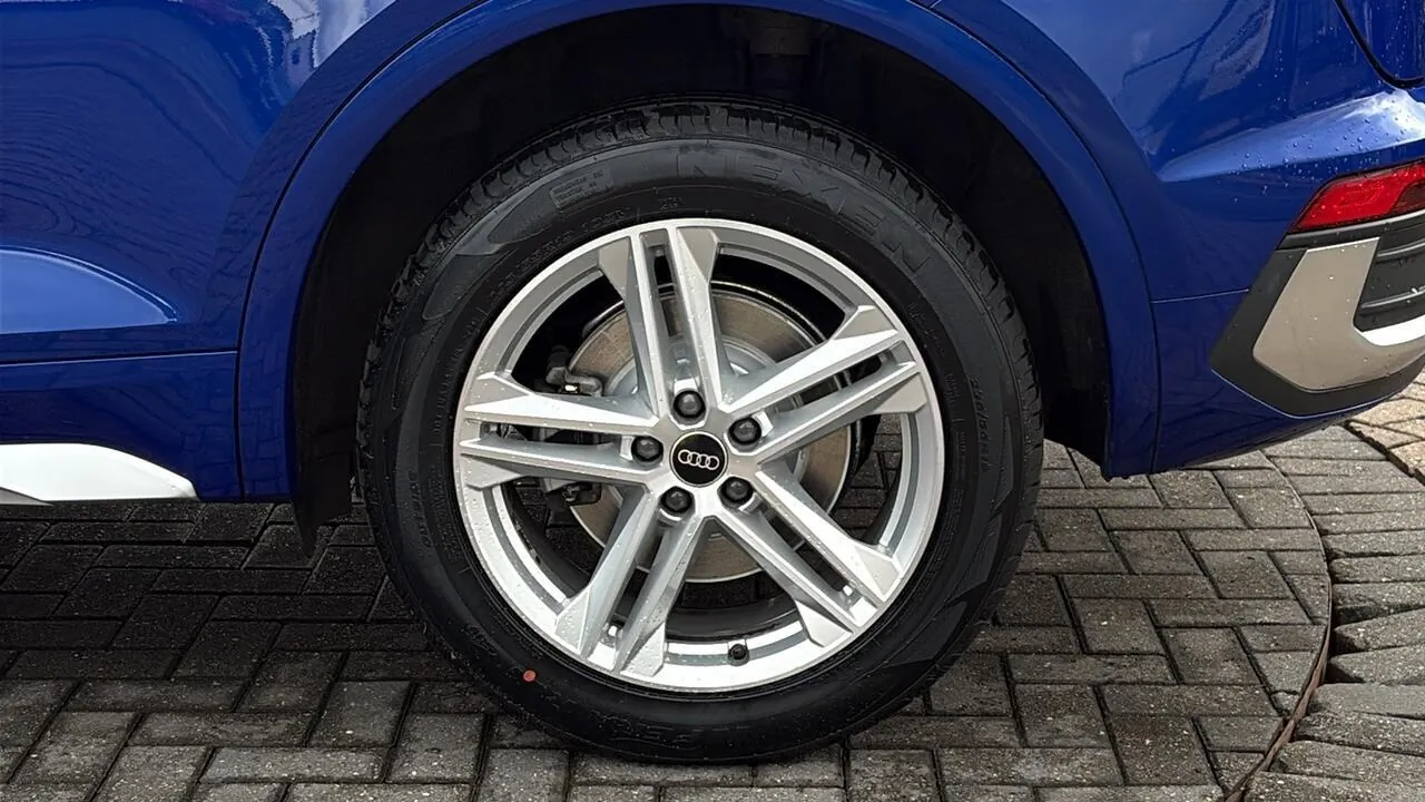 Audi Q5 2022 photo 5