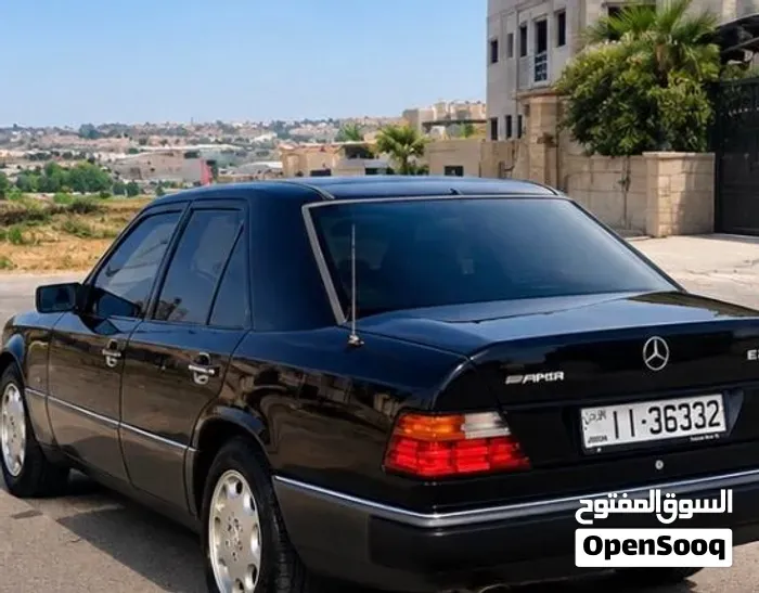 Mercedes-Benz E-Class 1991 photo 3
