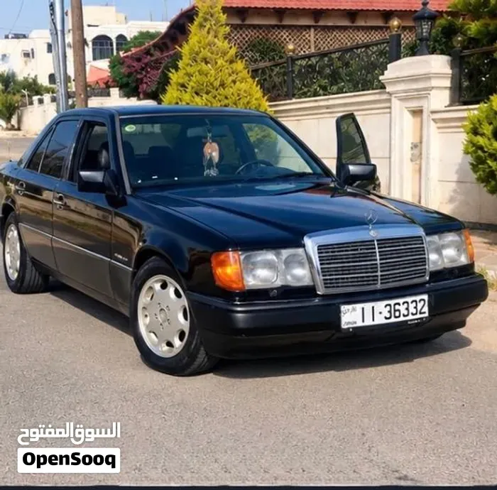 Mercedes-Benz E-Class 1991 photo 2