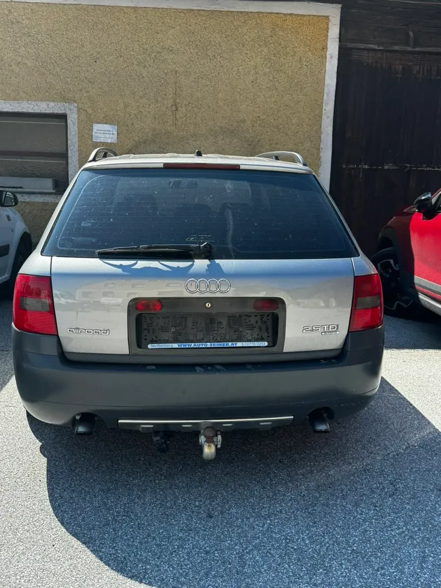 Audi A6 Allroad 2000 photo 2