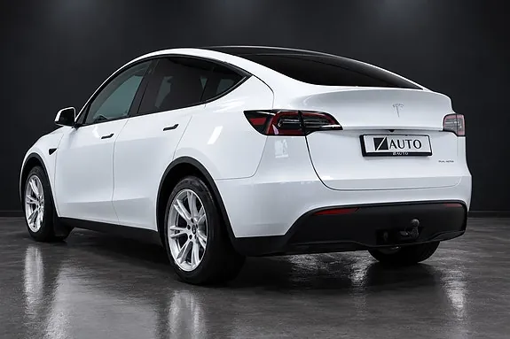 Tesla Model Y 2024 photo 4