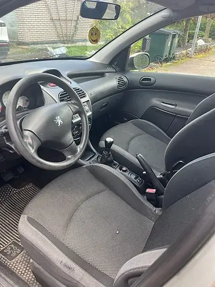 Peugeot 206