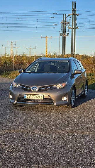 Toyota Auris 2015 photo 2