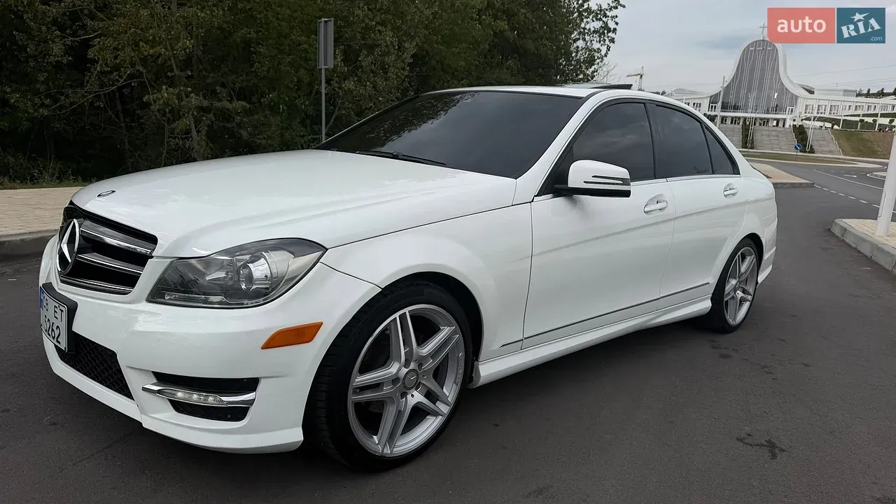 Mercedes-Benz C-Class 2013 photo 4