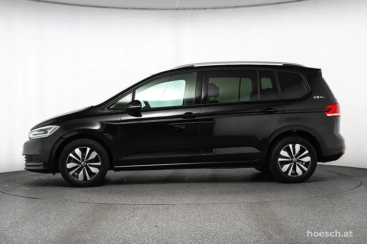 Volkswagen Touran 2025 photo 3