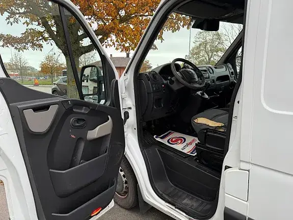 Renault Master 2012 photo 4