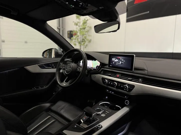 Audi A4 2016 photo 2