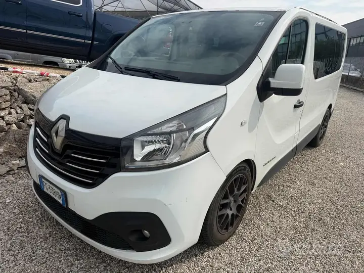 Renault Trafic 2017 photo 3