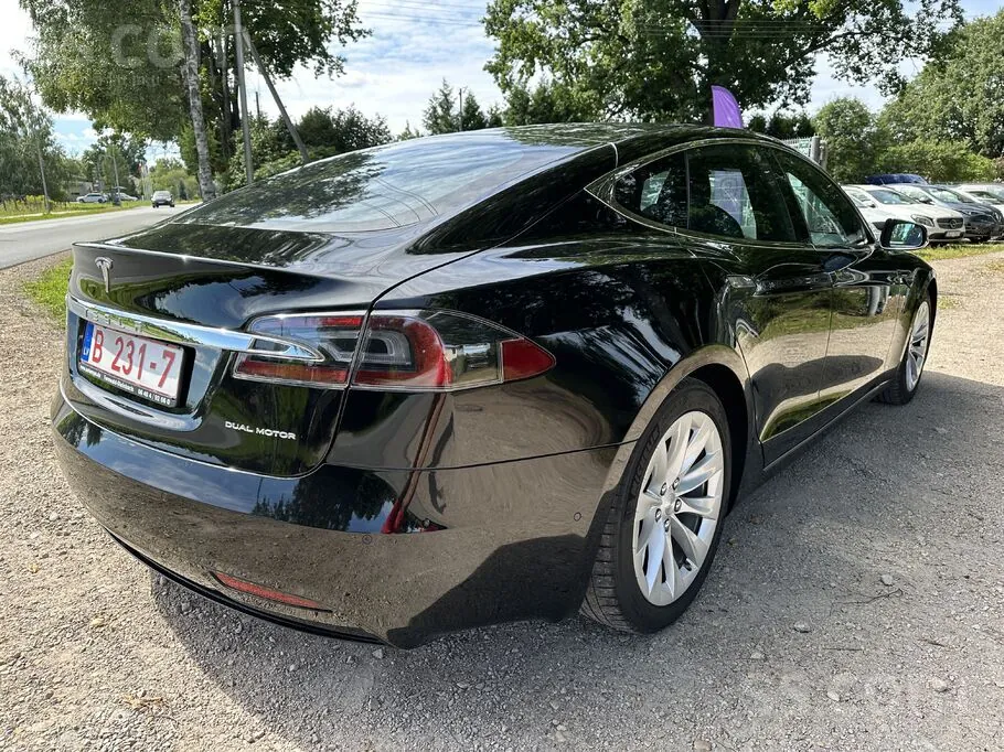 Tesla Model S 2020 photo 5