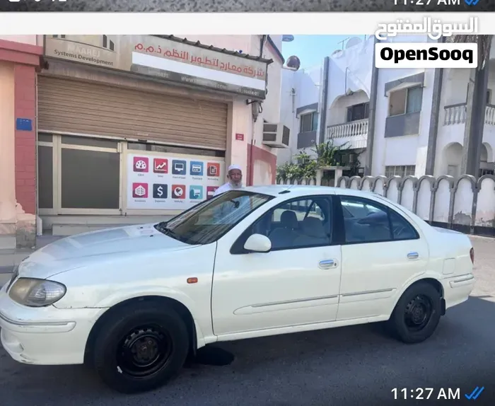 Nissan Sunny 2004 photo 2
