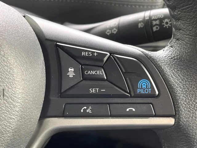 Nissan Serenade 2026 photo 4