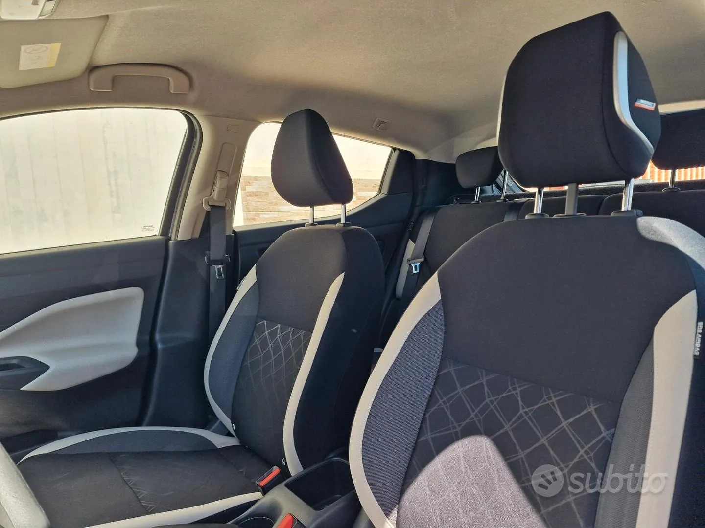 Nissan Micra 2017 photo 5