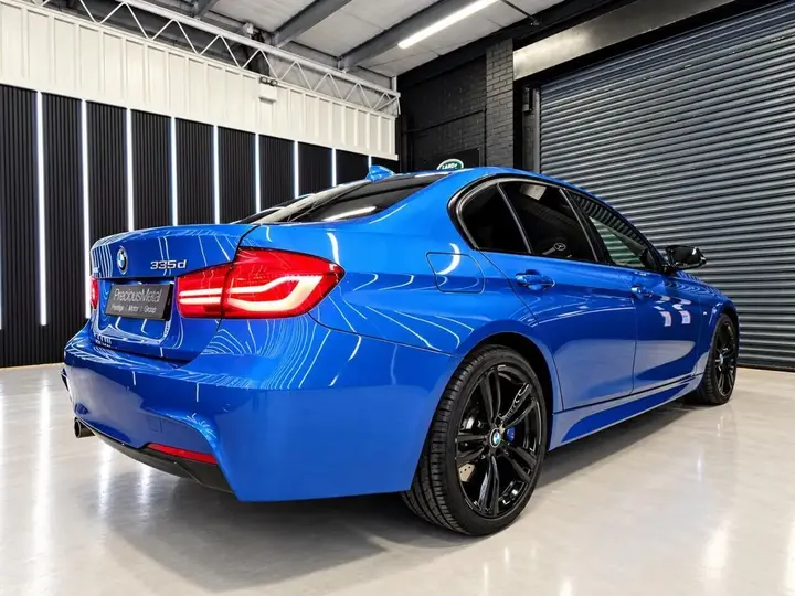 BMW 3 Series 2017 photo 5