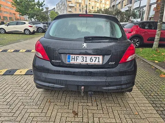 Peugeot 207 2012 photo 2