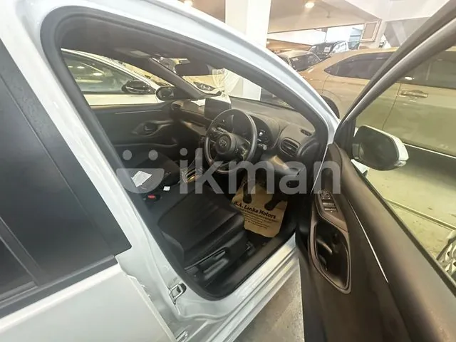 Toyota Yaris 2025 photo 4