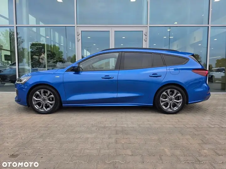 Ford Focus 2025 photo 3