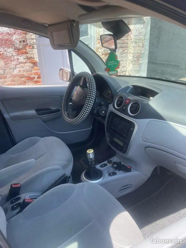 Citroen C3 2005 photo 2