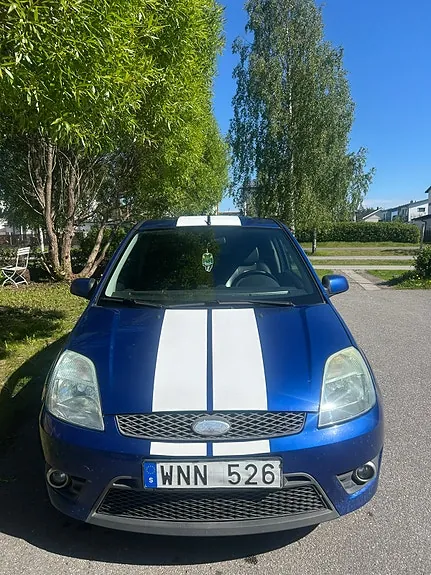 Ford Fiesta 2005 photo 3