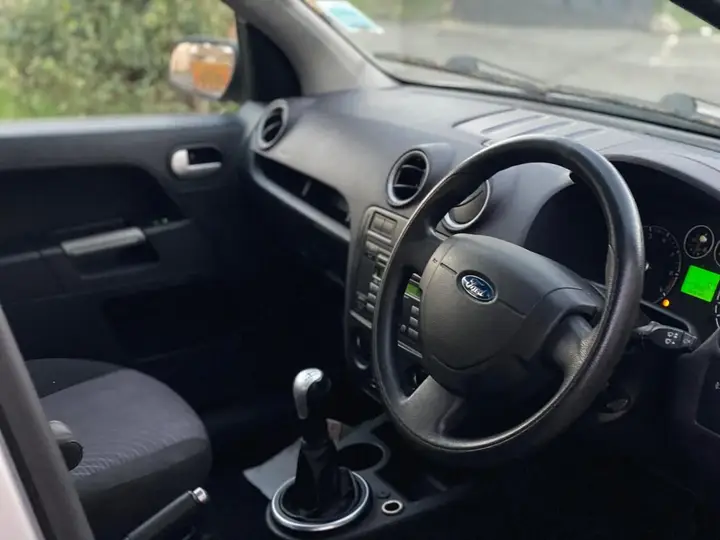 Ford Fusion 2008 photo 4