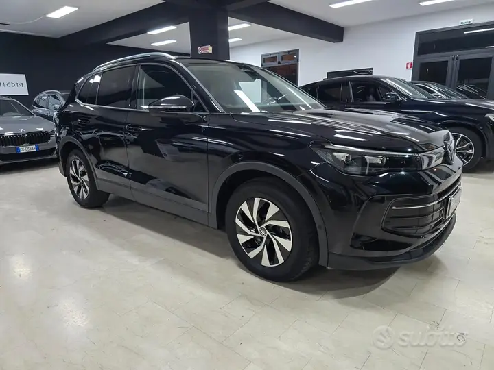 Volkswagen Tiguan 2024 photo 4