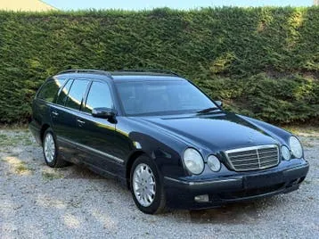 Mercedes-Benz E-Class 2002 photo 3