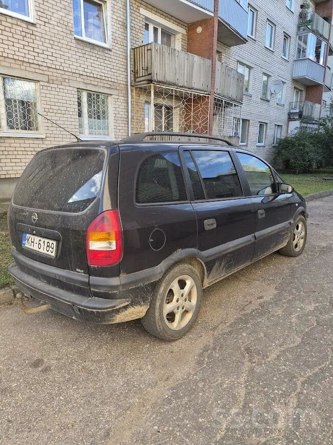 Opel Zafira 2001 photo 2