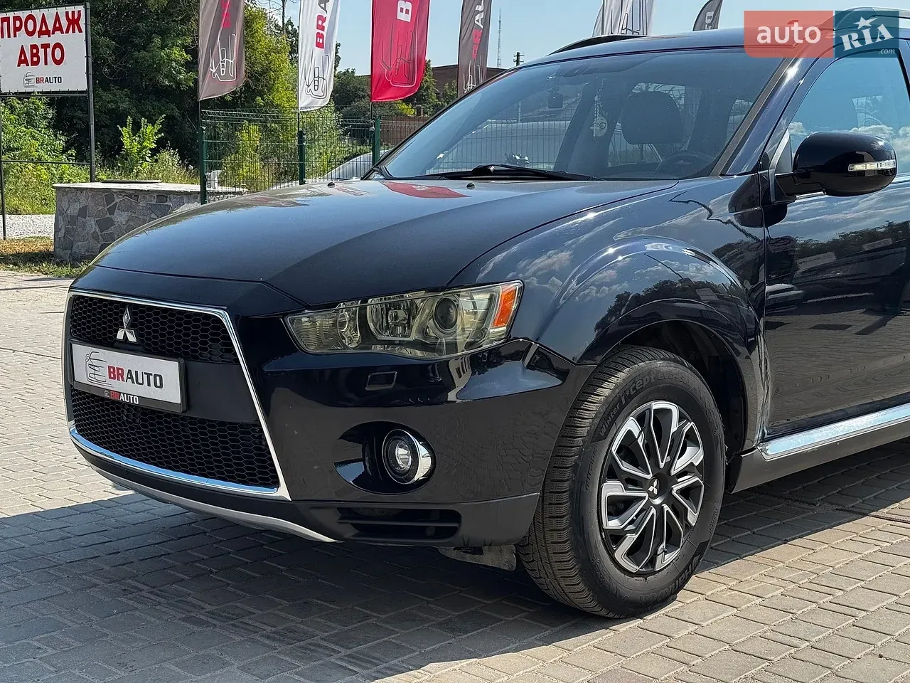 Mitsubishi Outlander 2011 photo 4