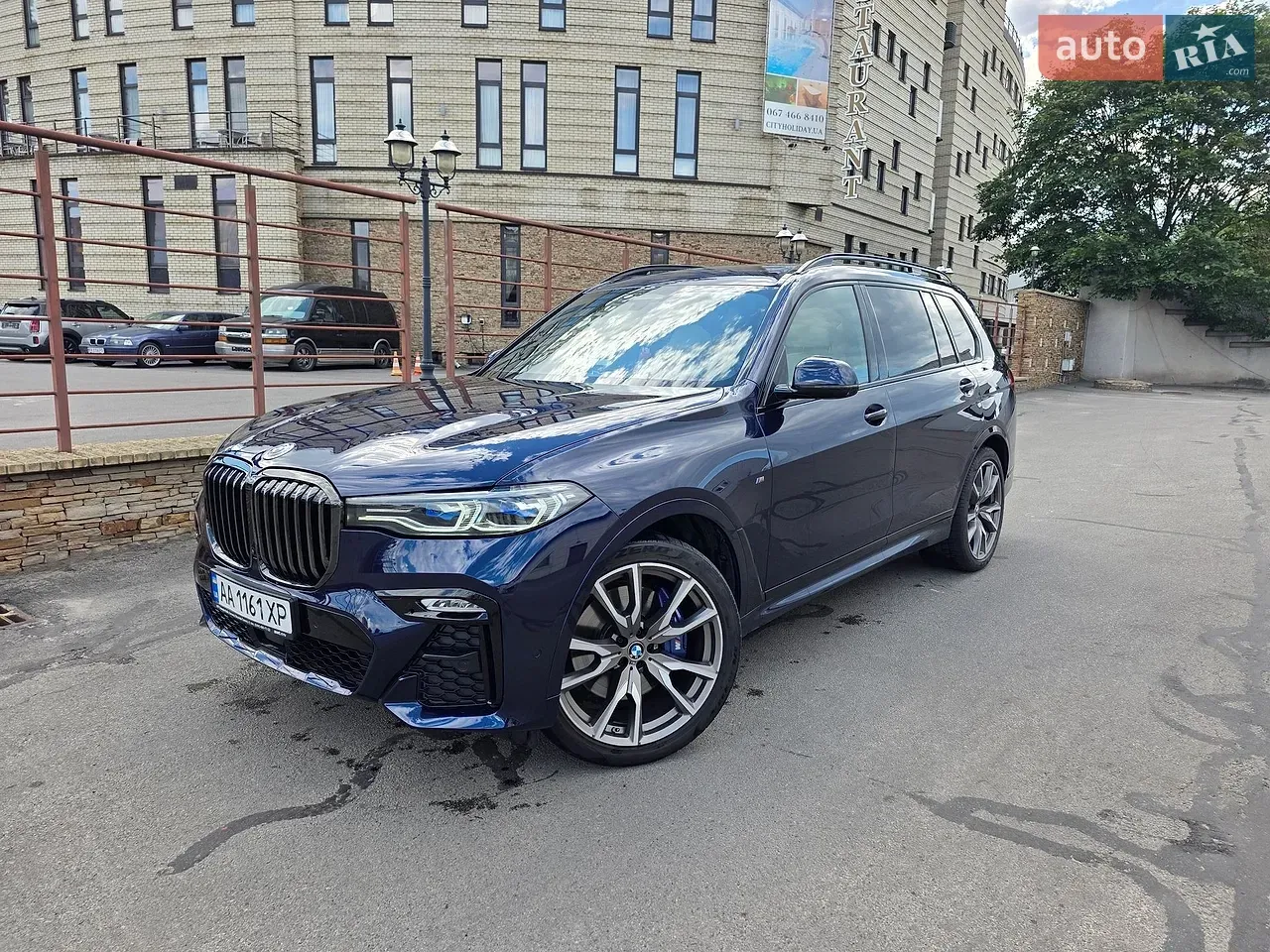 BMW X7