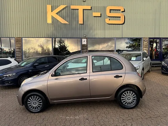 Nissan Micra 2006 photo 2