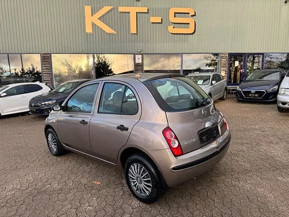 Nissan Micra 2006 photo 3