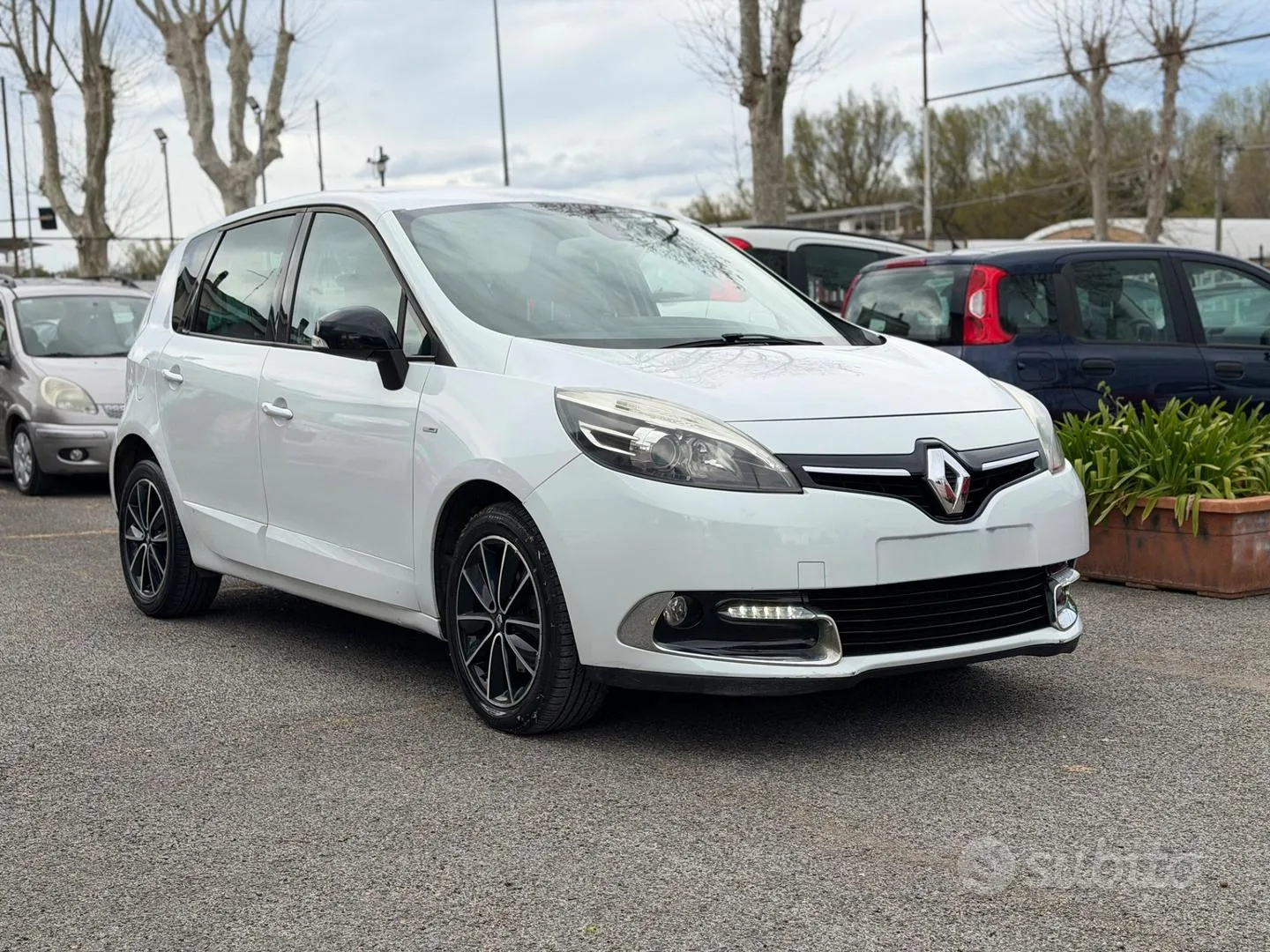 Renault Scenic 2013 photo 3