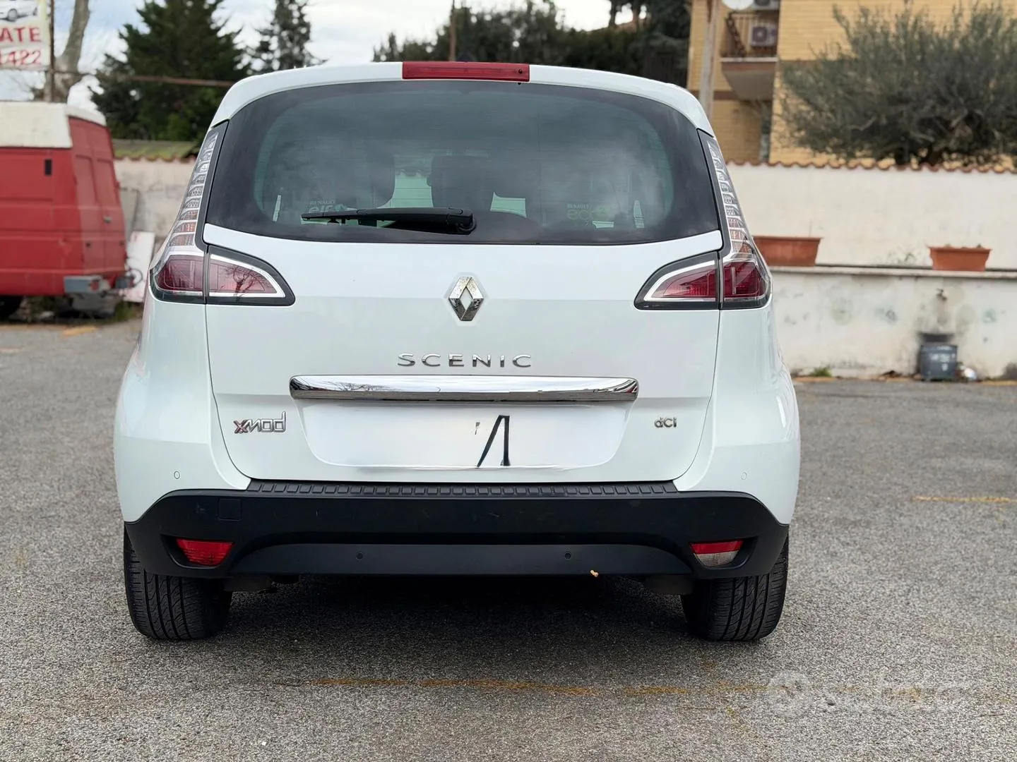 Renault Scenic 2013 photo 5