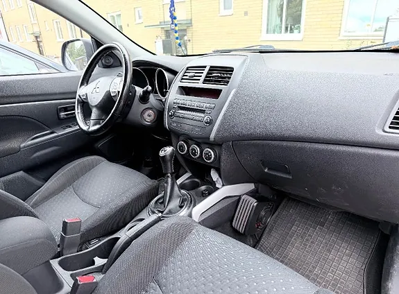 Mitsubishi Asx 2012 photo 5
