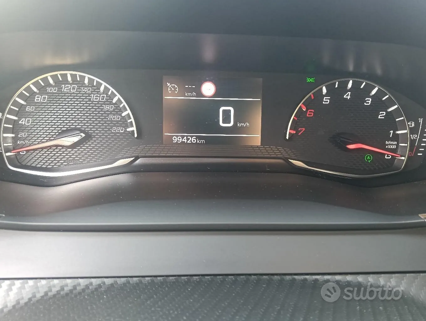 Peugeot 2008 2023 photo 5